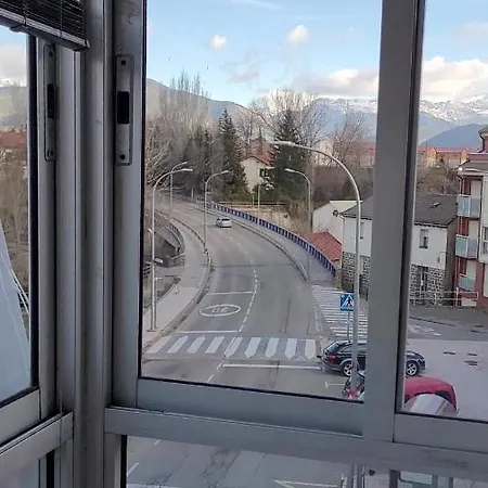 Quebrantahuesos. Sabinanigo. Apartamento *